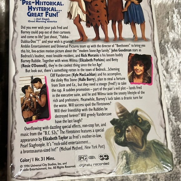 New in box MCA Universal “The Flintstones” VHS Hi Fi Stereo movie - Picture 5 of 6